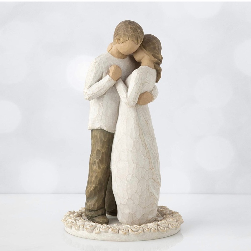 Cake topper